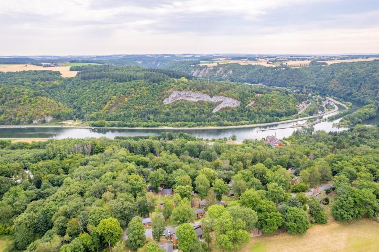 Envie De Vous Evader Dans La Vallee De La Meuse? Hastiere-par-dela Exterior photo